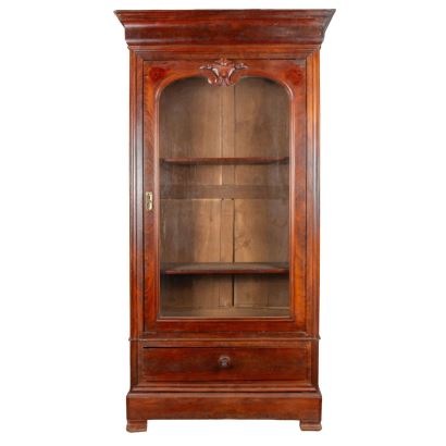 Vitrina estilo Regencia, circa 1900.