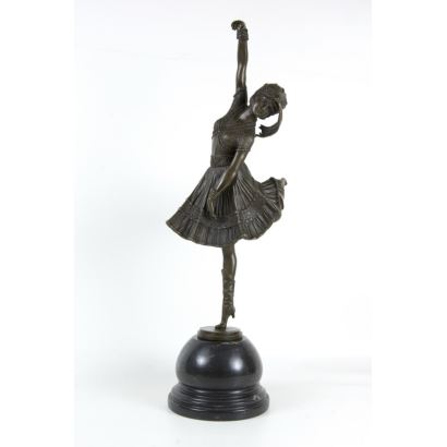 Siguiendo modelos de DIMITRI CHIPARUS (Dorohoi, Rumanía, 1886- París, 1947).