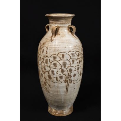 Jarrón de cuatro asas, China, S. XIX.