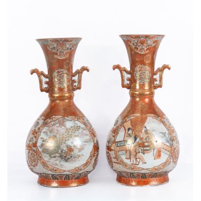 Pareja de jarrones Satsuma, Japón, S. XIX.