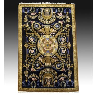 Alfombra siguiendo modelos clásicos