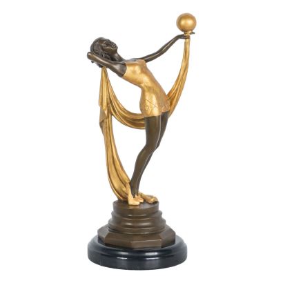 Siguiendo modelos Art Decó.