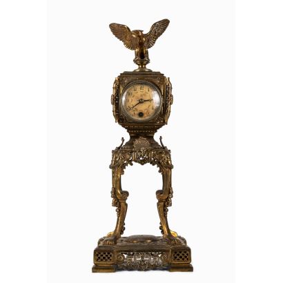 Reloj de sobremesa con motivos orientales, S. XIX.