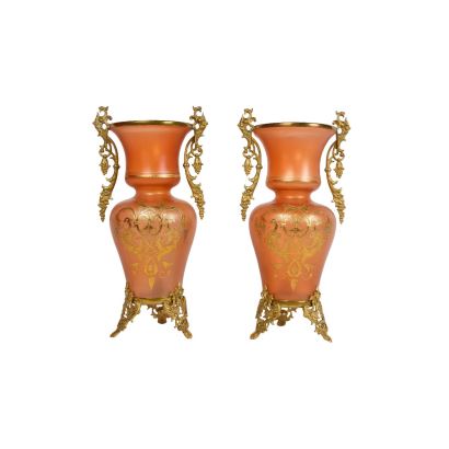 Pareja de jarrones, fin s. XIX-ppios. s. XX.