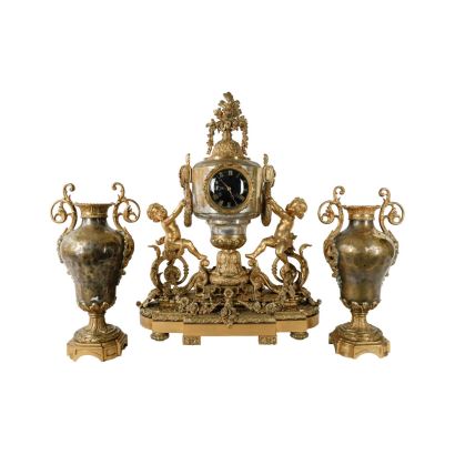 Reloj de sobremesa con guarnición, estilo Luis XVI, S.XIX