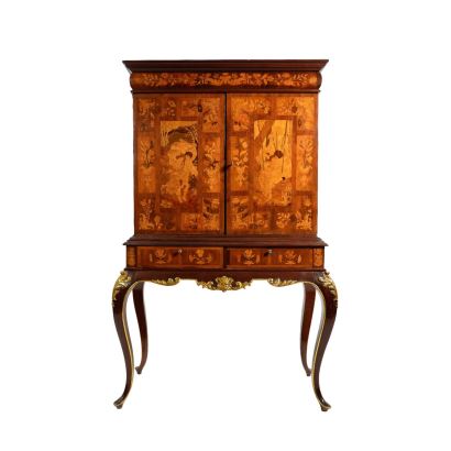 Cabinet estilo holandés, principios S. XX