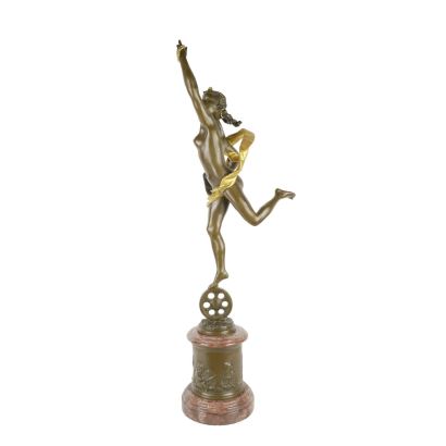 Según modelo de Edouard Drouot (1859 - 1945) 