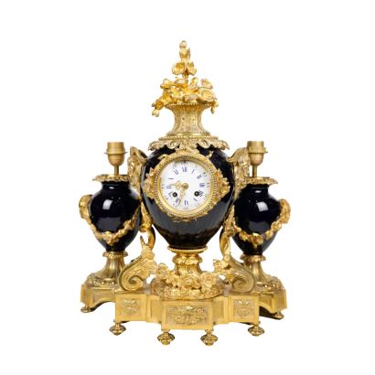 Reloj de sobremesa con guarnición, Francia S. XIX