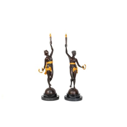 Pareja de figuras alegóricas, S. XX.
