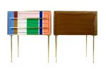 Pareja de cómodas de diseño. Muebles.