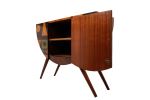 Consola estilo Mid Century. Muebles.