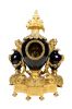 Reloj de sobremesa con guarnición, Francia S. XIX. Relojes.