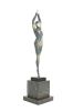 Según modelo de DIMITRI CHIPARUS (Dorohoi, Rumanía, 1886- París, 1947).. Bronces.